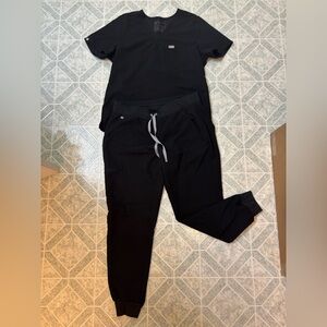 Figs scrubs in black